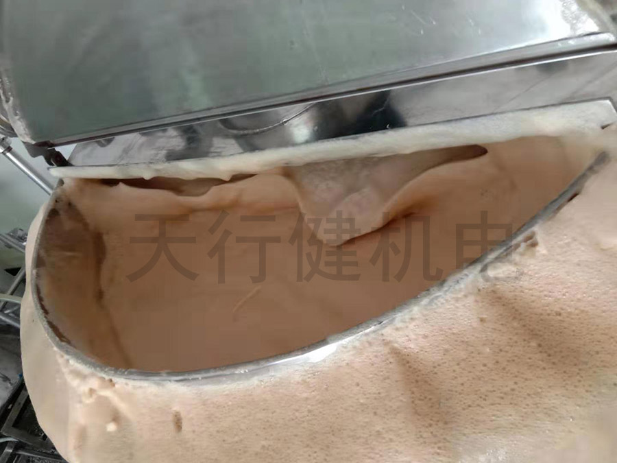 泡沫現(xiàn)場(chǎng)圖 泡沫現(xiàn)場(chǎng)圖